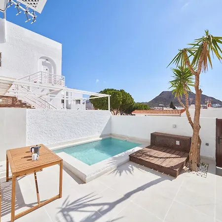 Casa *